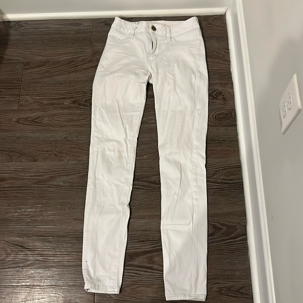 American eagle white jeans